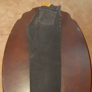 Levis straight leg "mom" jeans 9M